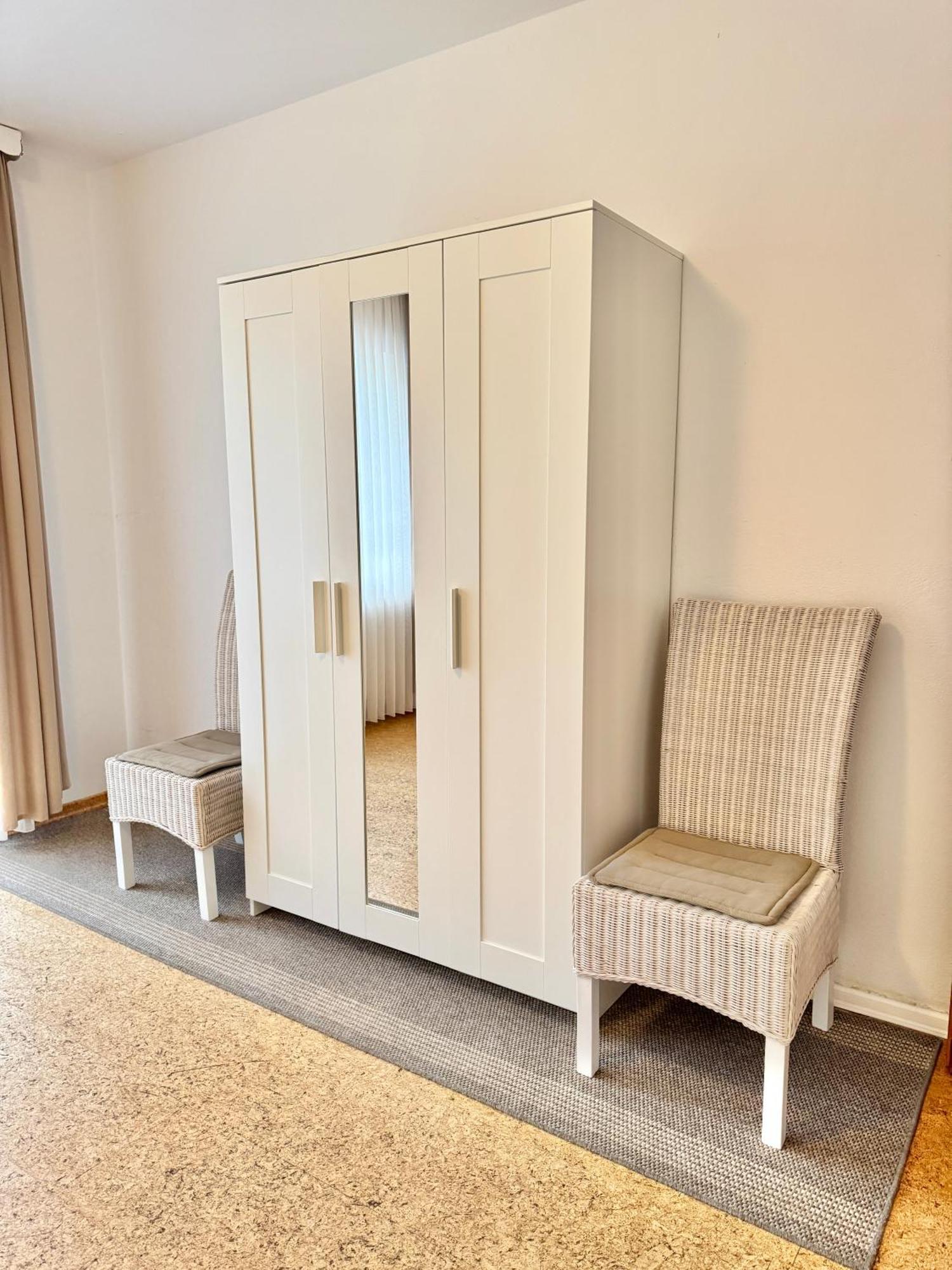 אאוריך Ferienwohnung Im Erdgeschoss Mit Eingezaeunten Garten Und Terrasse מראה חיצוני תמונה