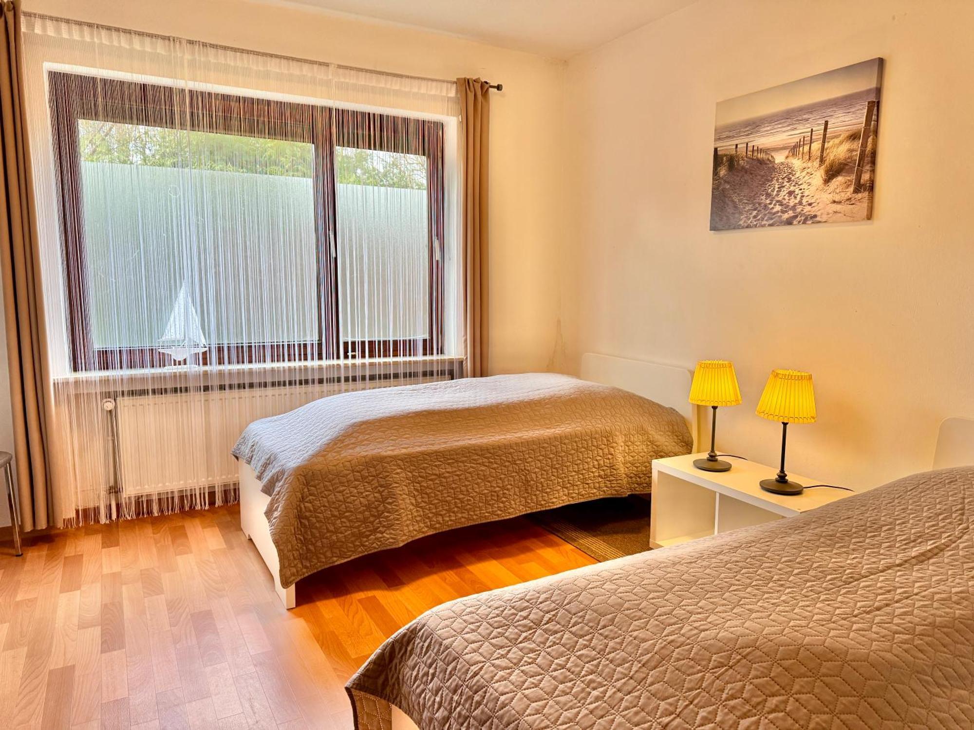 אאוריך Ferienwohnung Im Erdgeschoss Mit Eingezaeunten Garten Und Terrasse מראה חיצוני תמונה